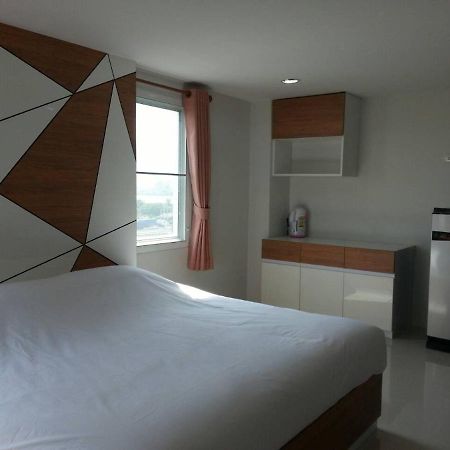 The Seasons Aparthotel Pathum Thani Luaran gambar